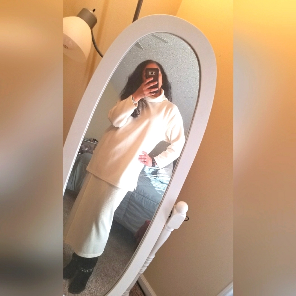 Express tricot 2-piece set size small